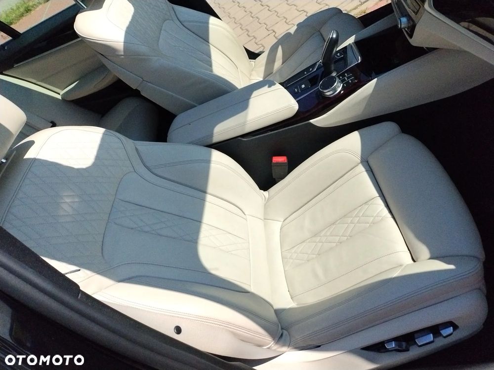 BMW Seria 5 - 38