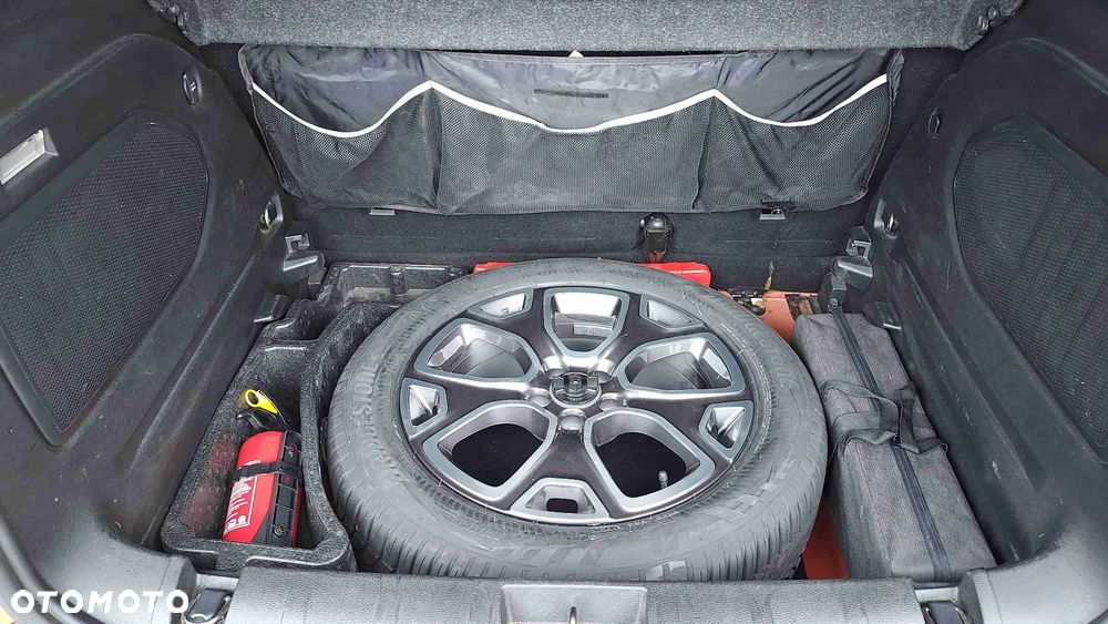 Jeep Renegade - 11