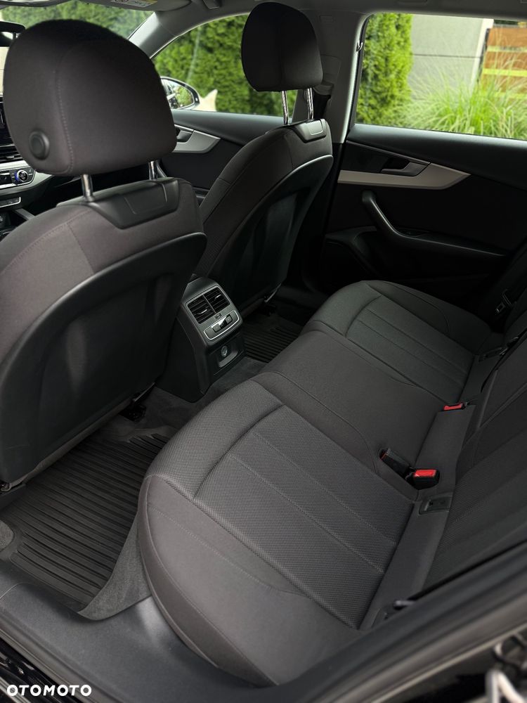 Audi A4 Allroad - 25