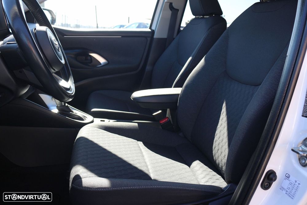 Toyota Yaris 1.5 HDF Exclusive - 35