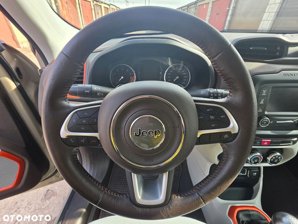 Jeep Renegade - 25