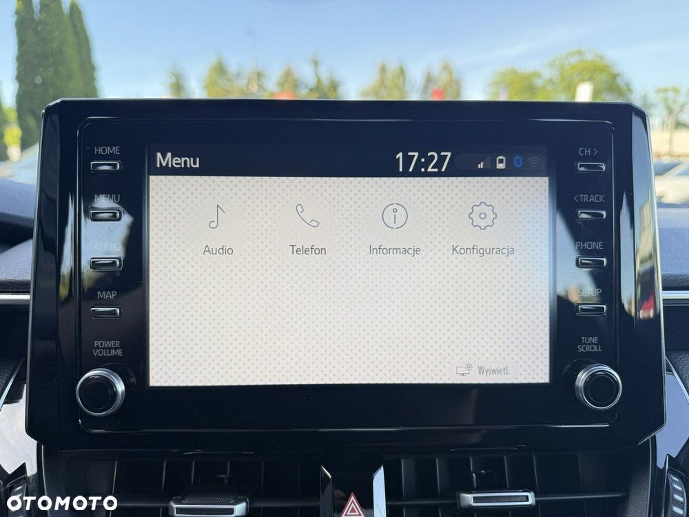 Toyota Corolla 1.8 Hybrid Comfort - 24