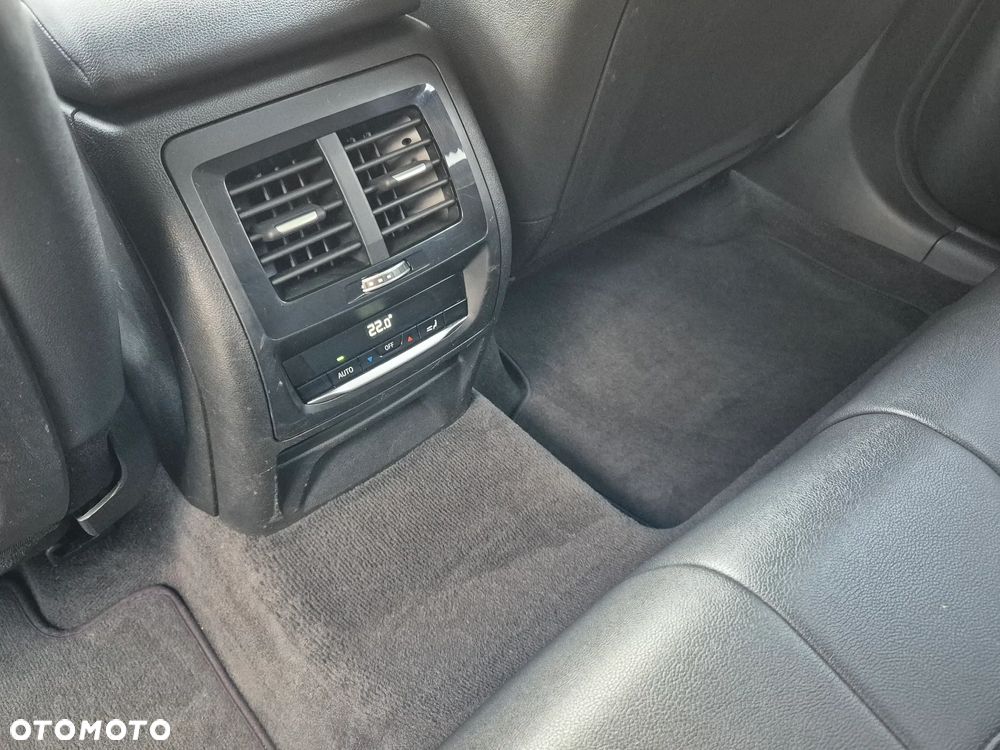 BMW X3 xDrive20d - 24