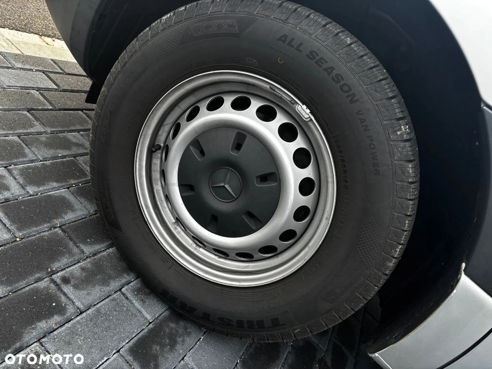 Mercedes-Benz Sprinter - 18