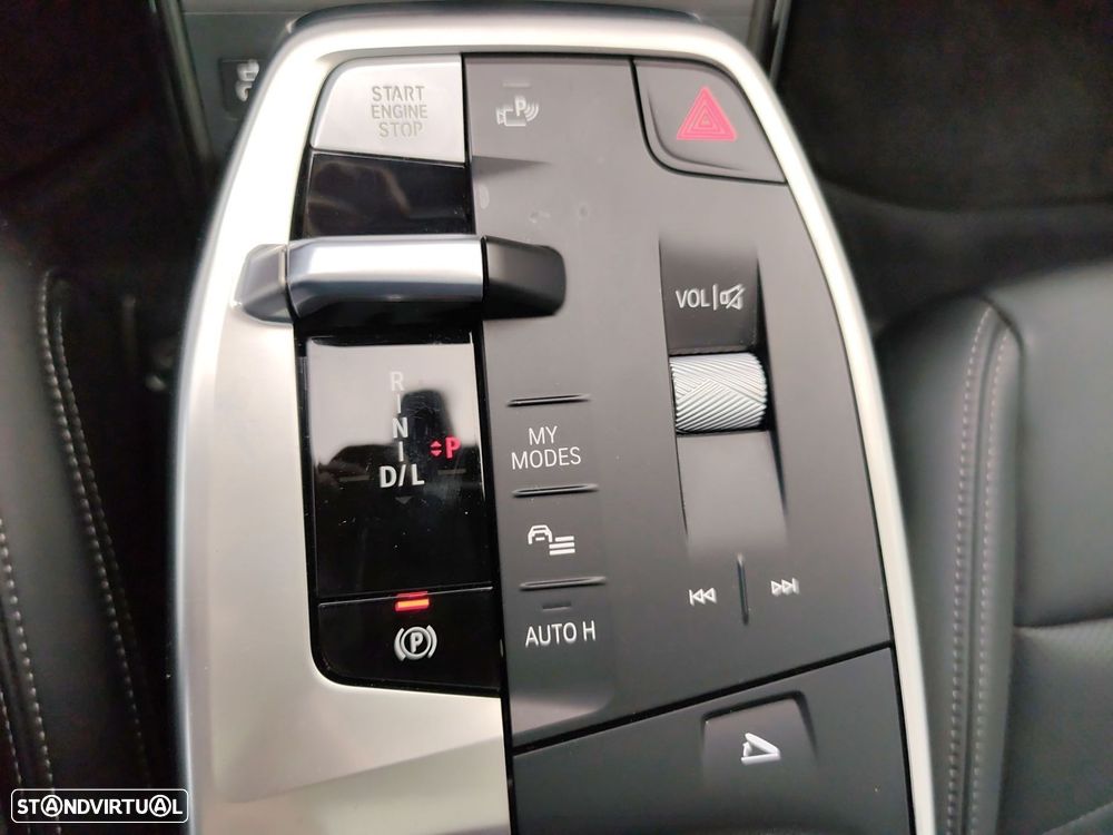 BMW X1 xDrive25e xLine - 27