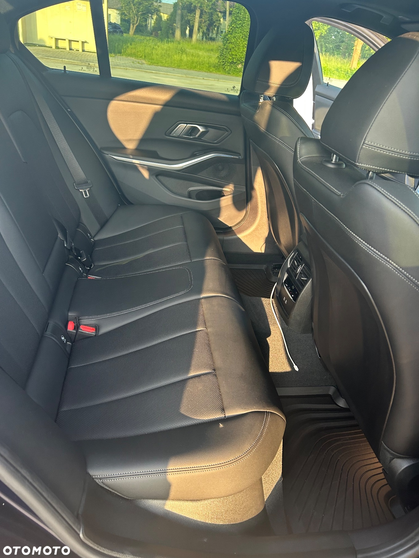 BMW Seria 3 330i Touring M Sport - 29