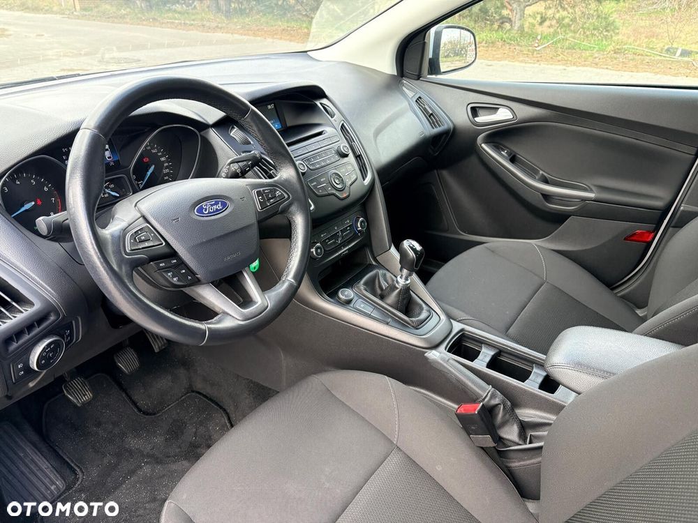 Ford Focus 1.0 EcoBoost Trend Edition - 10