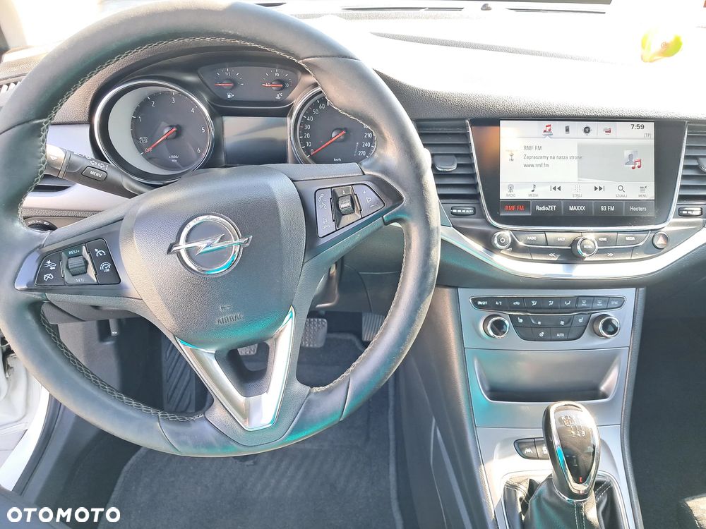 Opel Astra 1.6 D (CDTI) Dynamic - 12