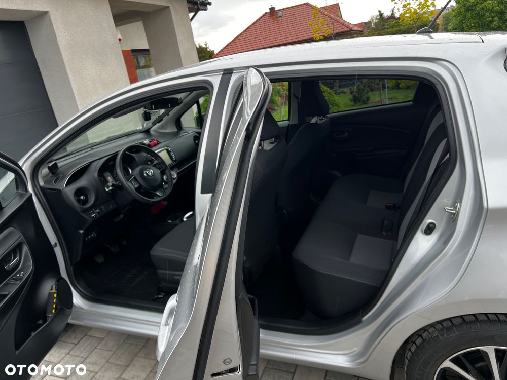 Toyota Yaris 1.5 Premium - 16