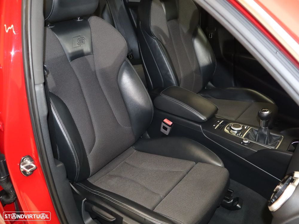 Audi A3 Sportback 1.6 TDI S-line - 18