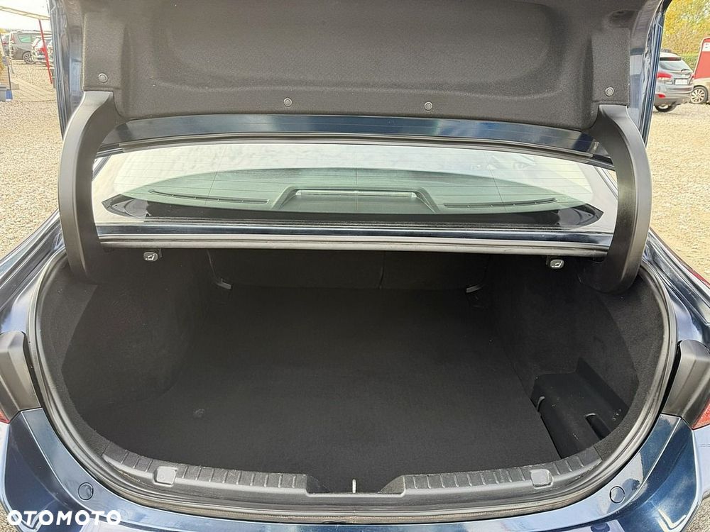 Mazda 3 - 15