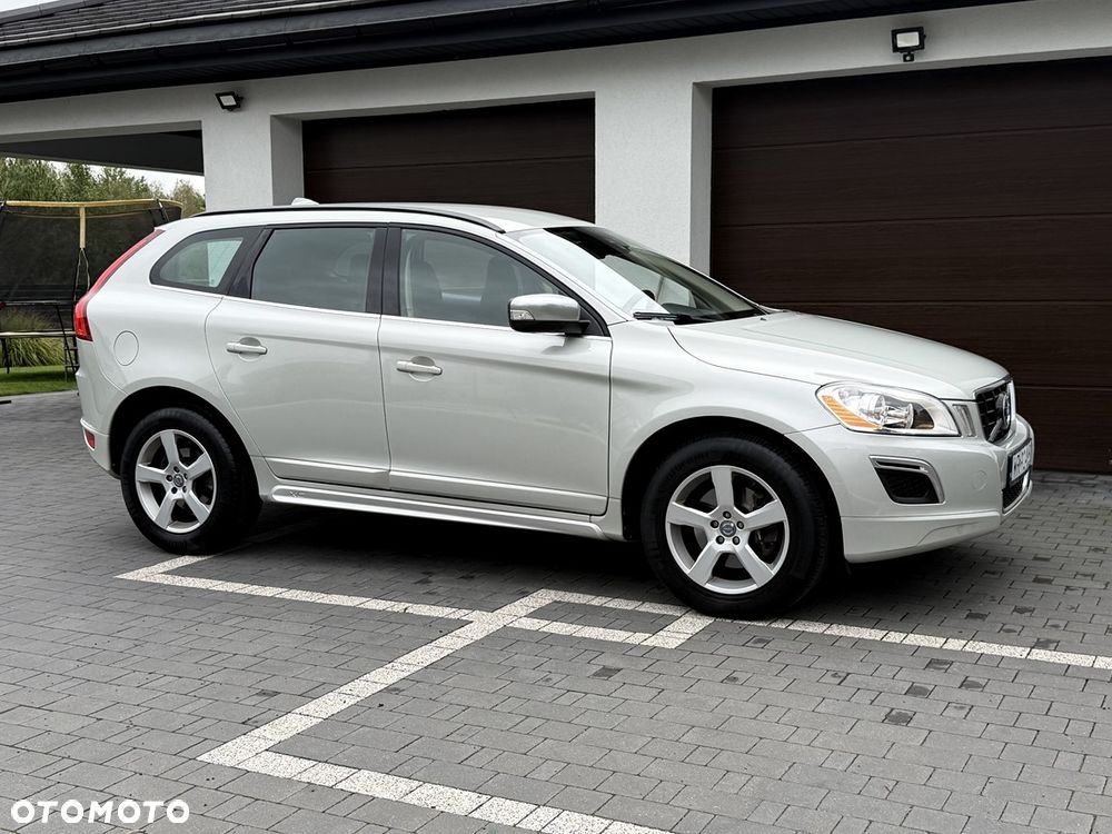 Volvo XC 60 DRIVe R Design - 10