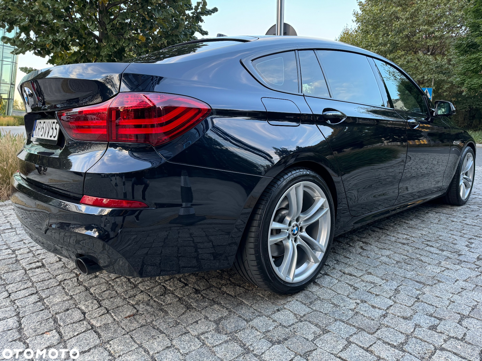 BMW Seria 5 535d xDrive - 14