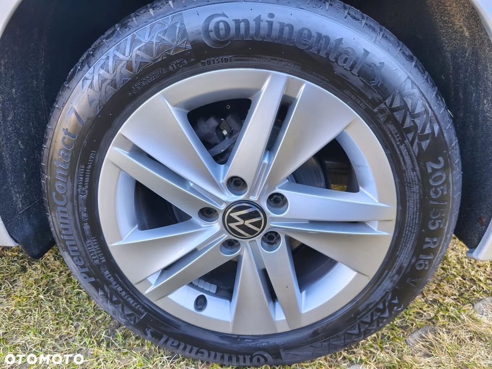 Volkswagen Golf 2.0 TDI Life - 13
