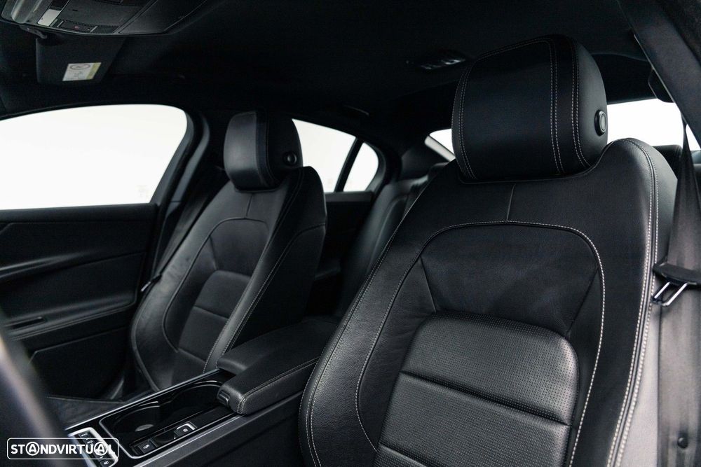 Jaguar XE 2.0 D R-Sport Aut. - 19