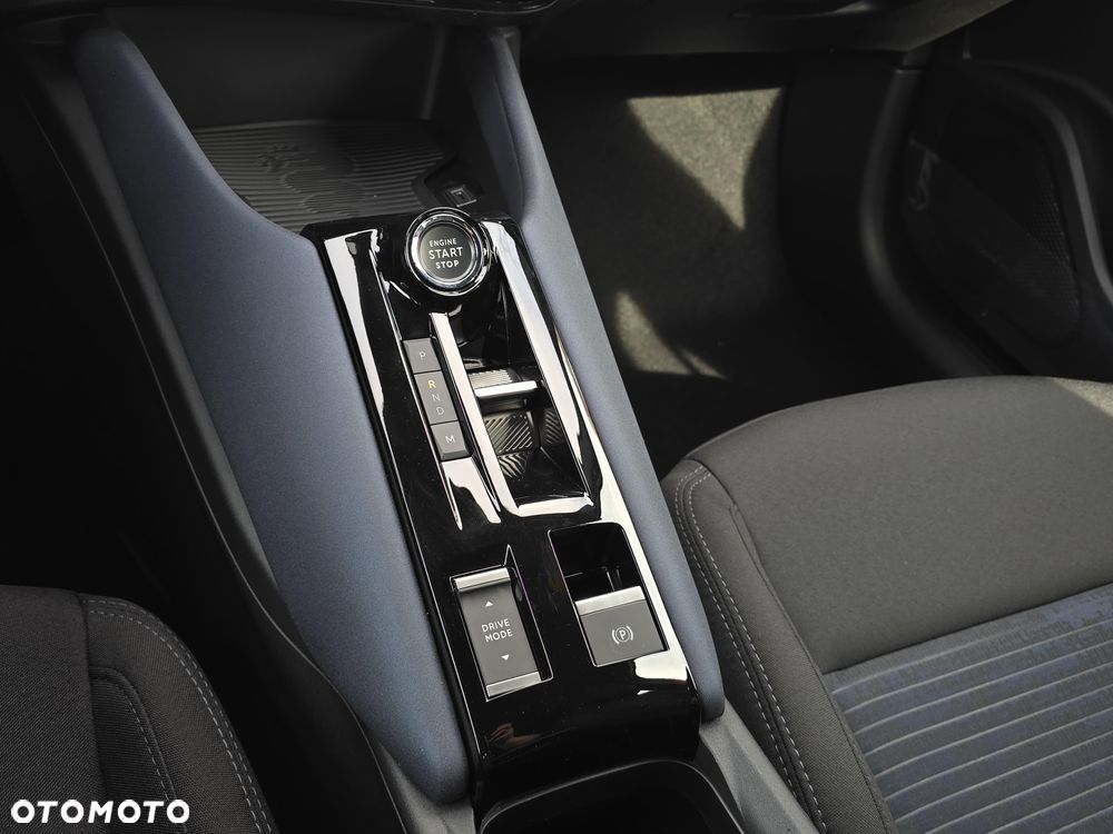 Alfa Romeo Junior 1.2 mHEV Ibrida eDCT - 17