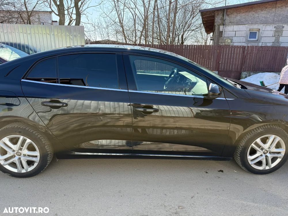 Renault Megane TCE GPF Zen - 16