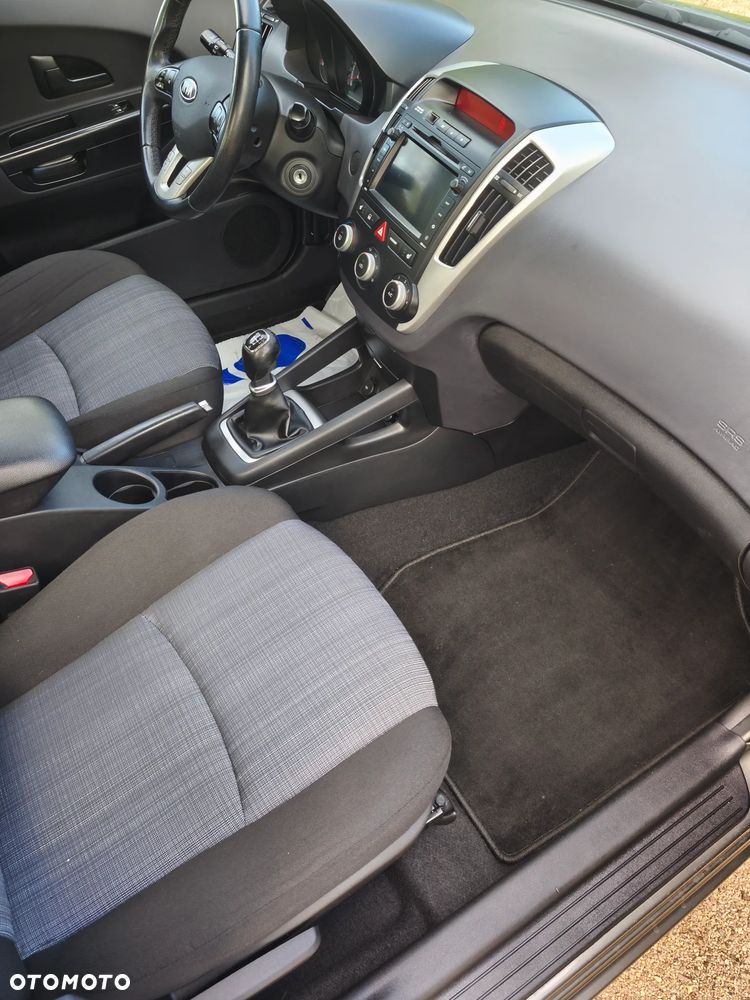 Kia Ceed 1.4 CVVT Edition 7 - 25