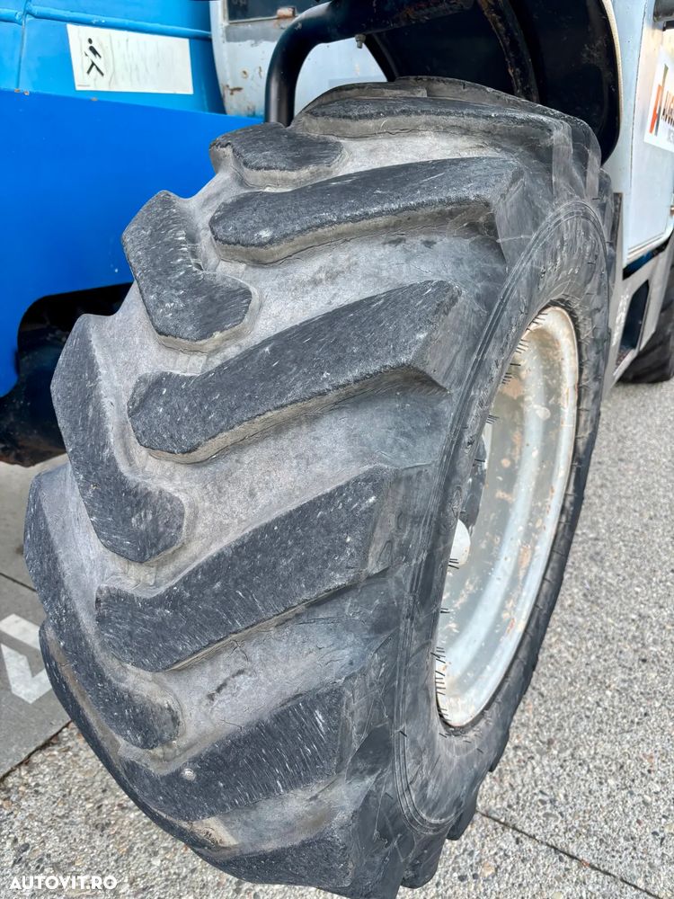 Manitou Telehandler Genie 4Tone 13m (A191) - 11