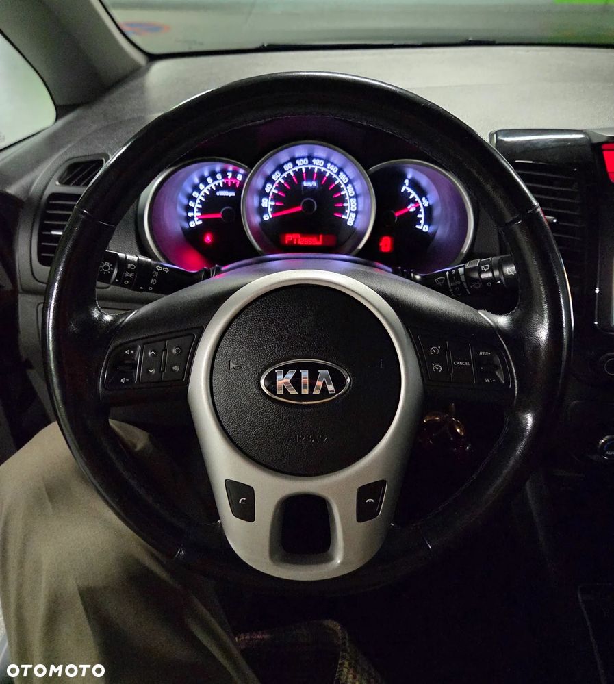 Kia Venga 1.6 XL - 11