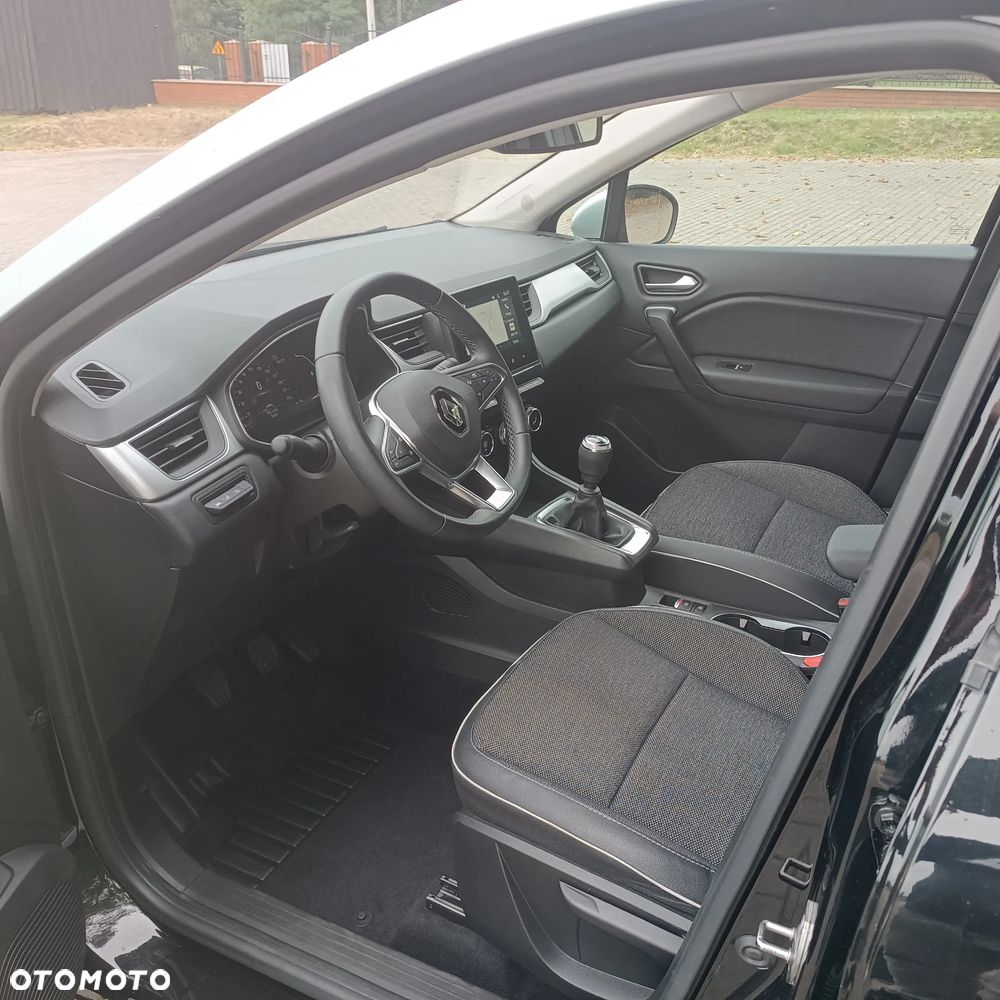 Renault Captur - 23