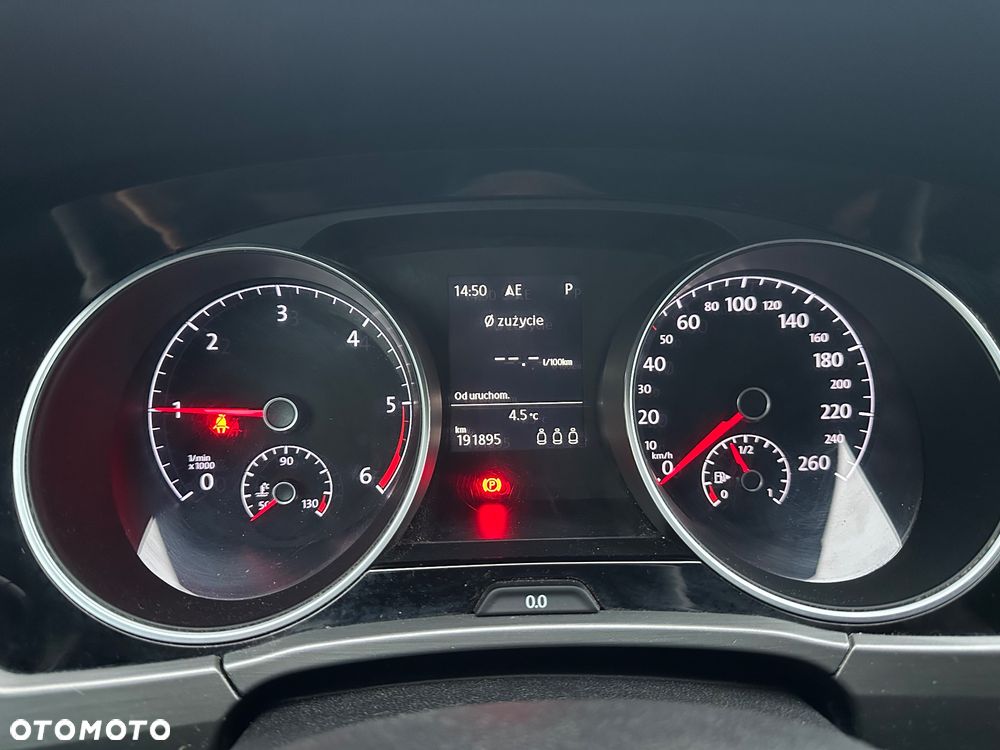 Volkswagen Touran 2.0 TDI BMT Active DSG - 17