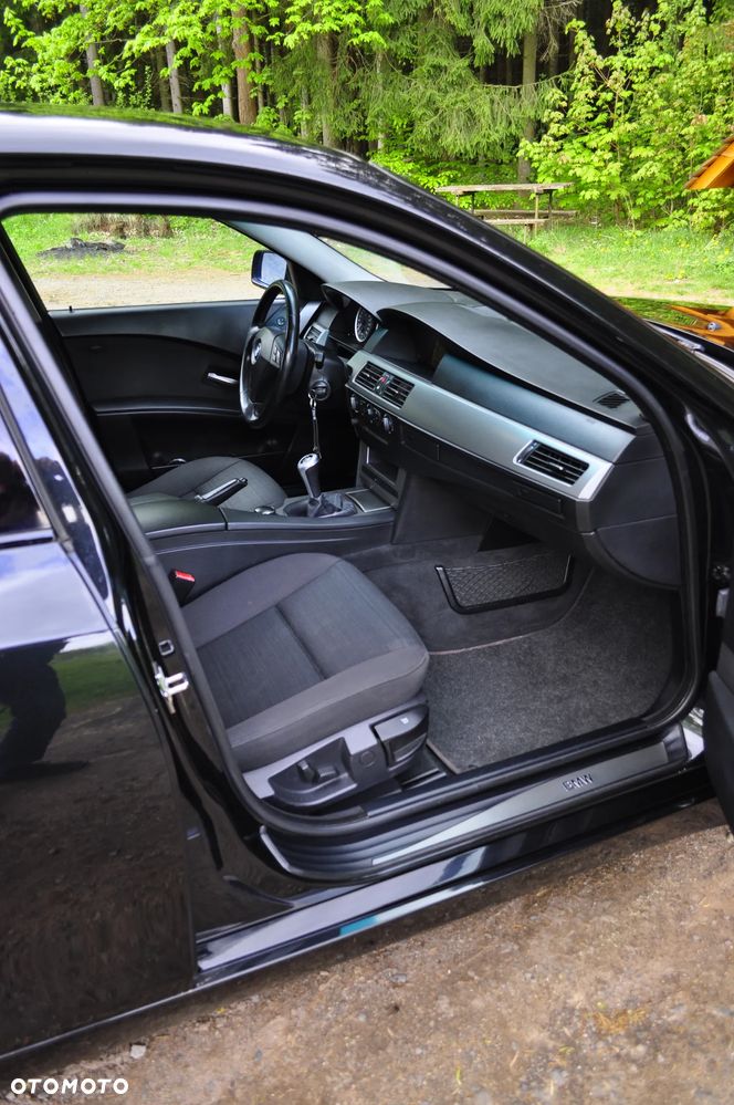 BMW Seria 5 - 12