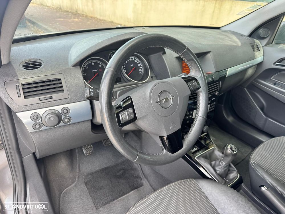 Opel Astra 1.7 CDTi Cosmo ecoFLEX - 8