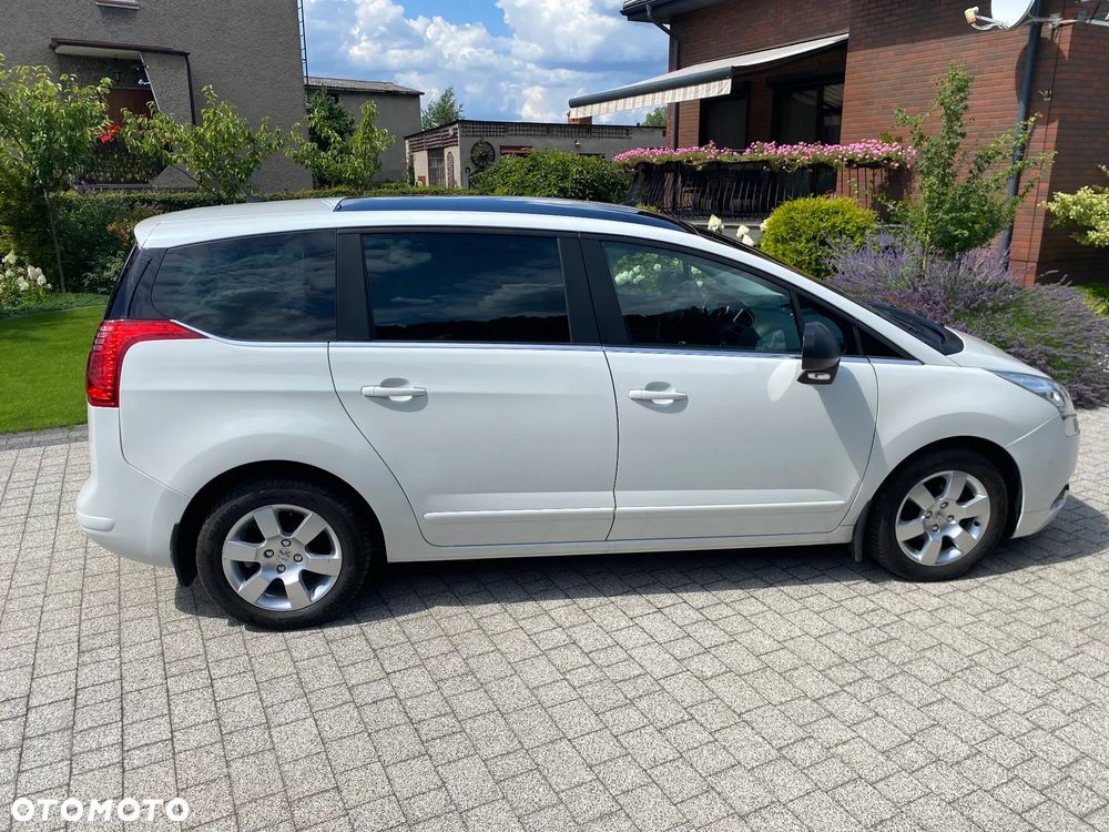 Peugeot 5008 1.6 HDi Premium - 4
