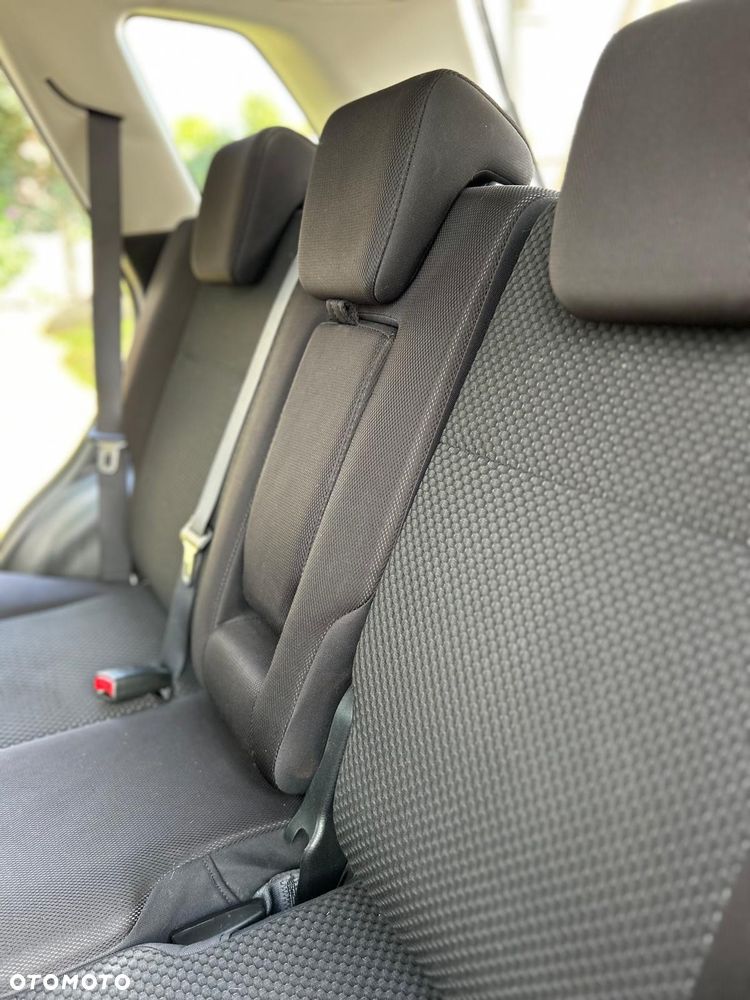 Suzuki Grand Vitara 1.9 DDiS Comfort + DPF - 12