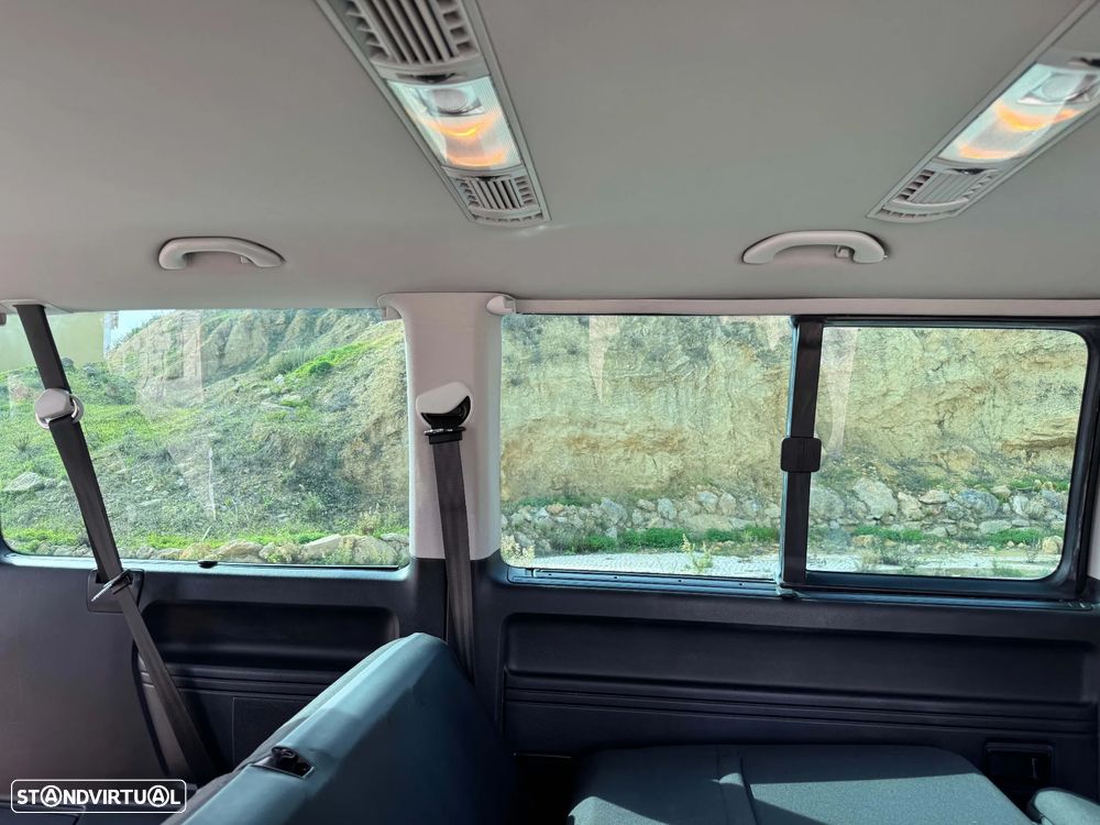 VW Caravelle 2.0 TDi BM Comfortline - 23
