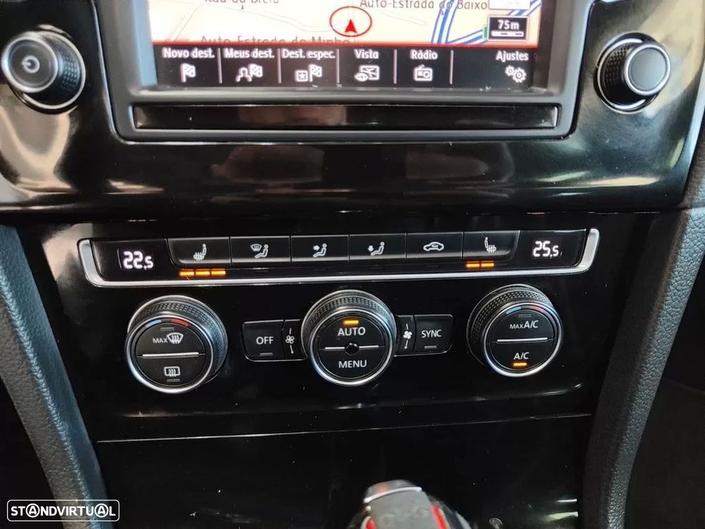 VW Golf - 23