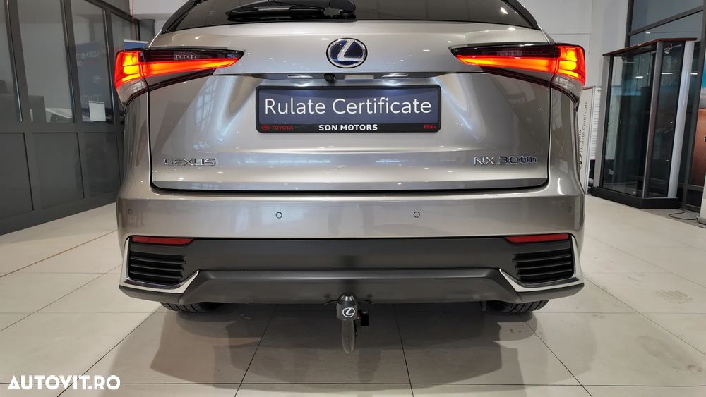 Lexus Seria NX 300h E-FOUR Luxury Line - 38