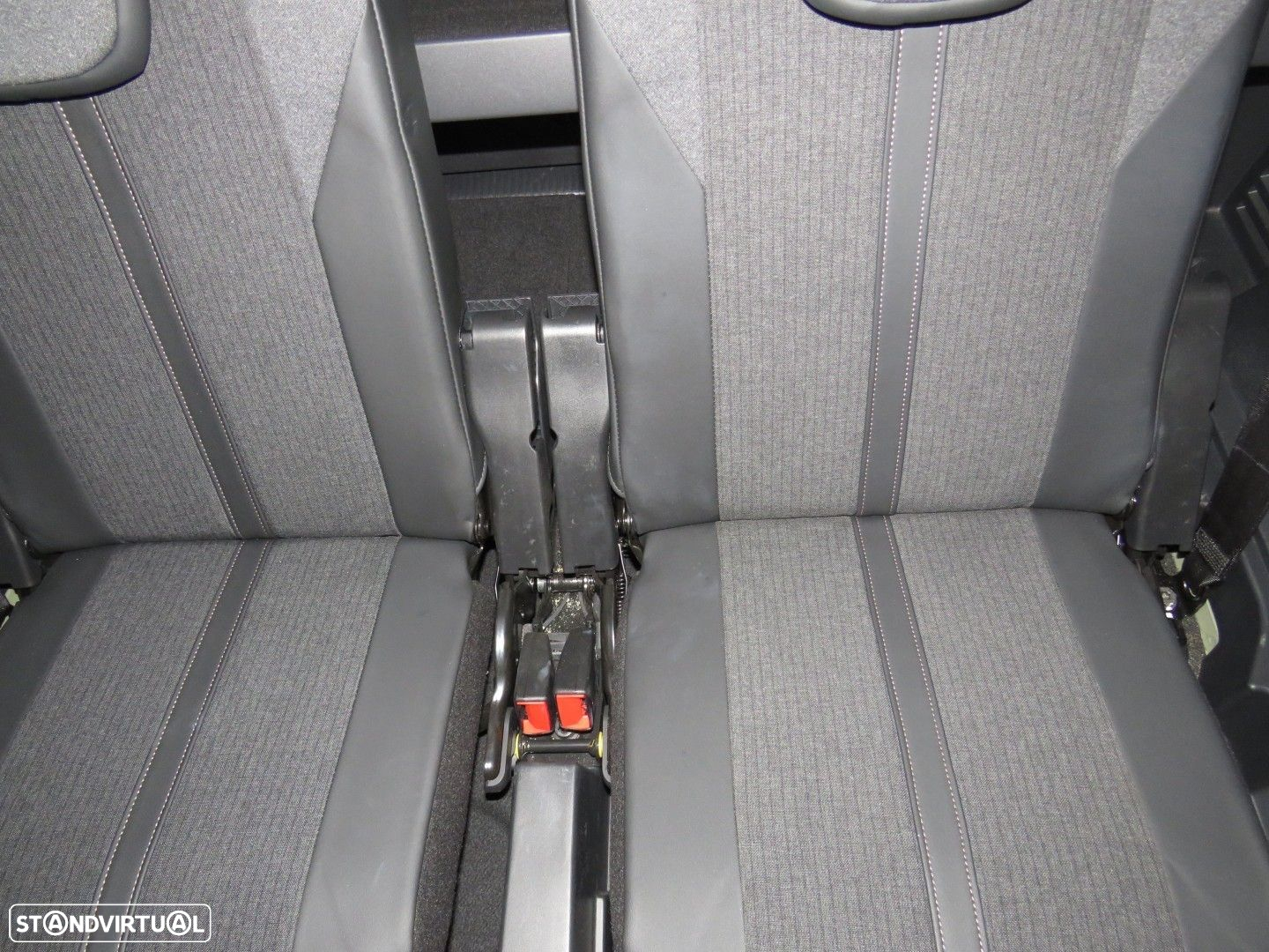 Peugeot 5008 1.5 BlueHDi GT Line - 28