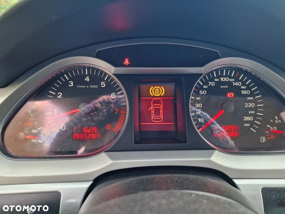 Audi A6 Avant - 10