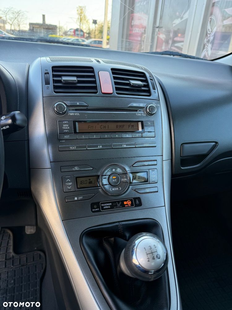 Toyota Auris 1.4 VVT-i Sol - 15