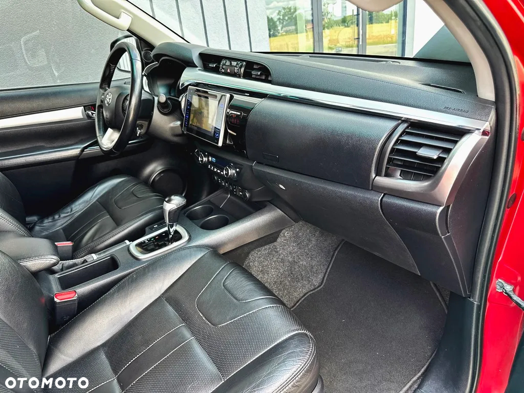 Toyota Hilux 2.4 D-4D Double Cab Dakar 4x4 - 17