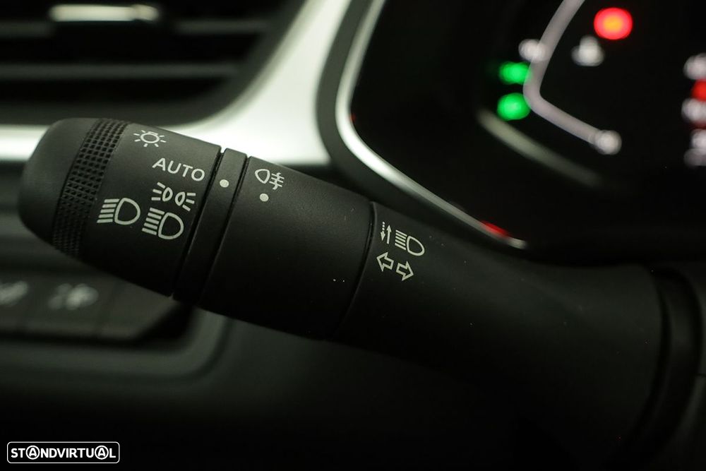 Renault Captur 1.0 TCe Techno Bi-Fuel - 17