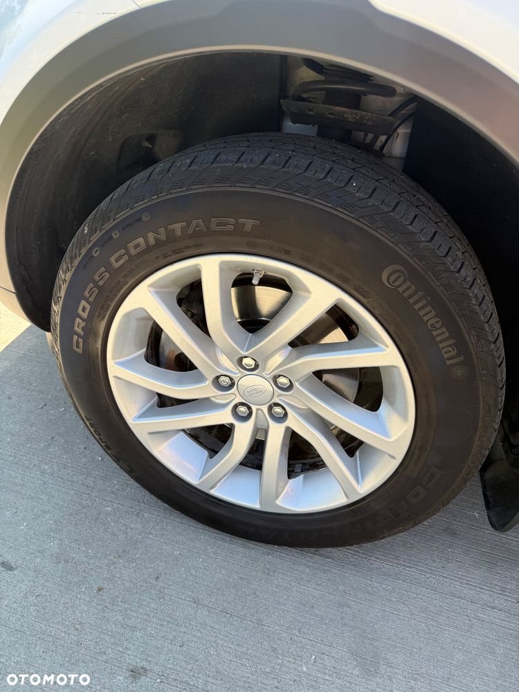 Land Rover Discovery Sport TD4 SE - 9