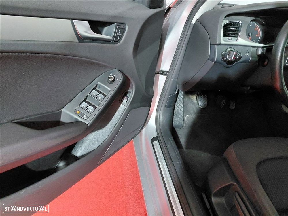 Audi A4 2.0 TDI Advance - 18