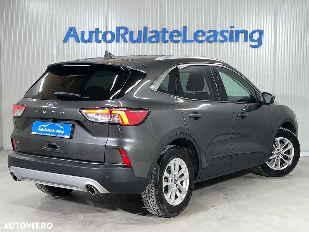 Ford Kuga 2.0 EcoBlue A8 AWD Titanium - 4
