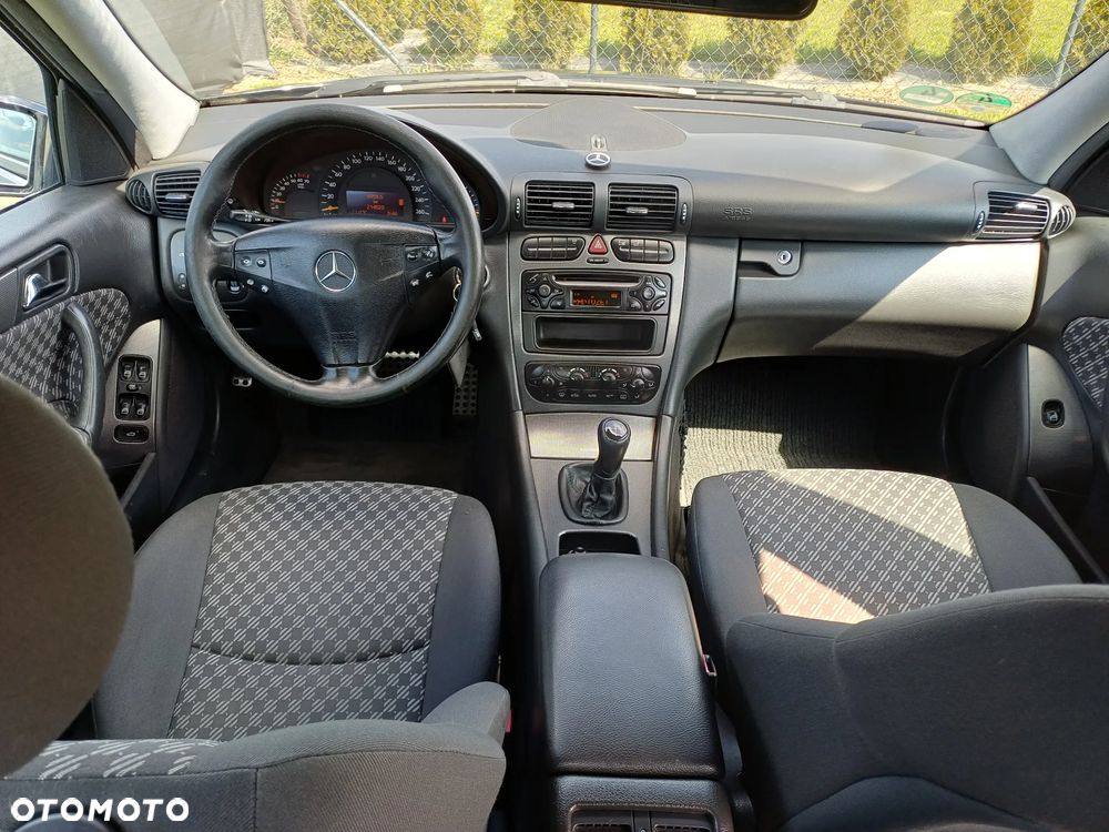 Mercedes-Benz Klasa C 180 Kompressor Automatik Avantgarde - 9