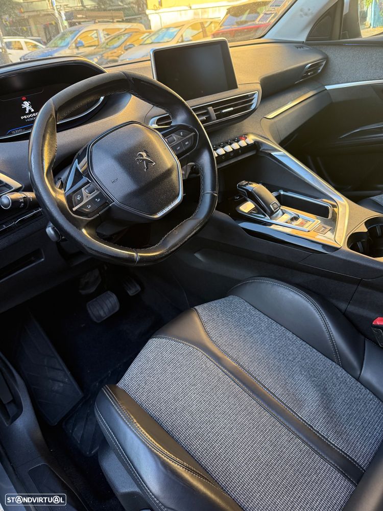 Peugeot 5008 1.5 BlueHDi Allure EAT8 - 4