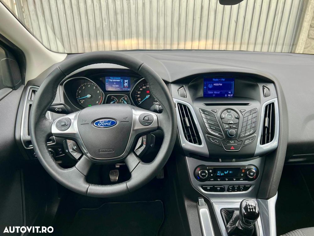 FORD Focus 2012 — imagine 9