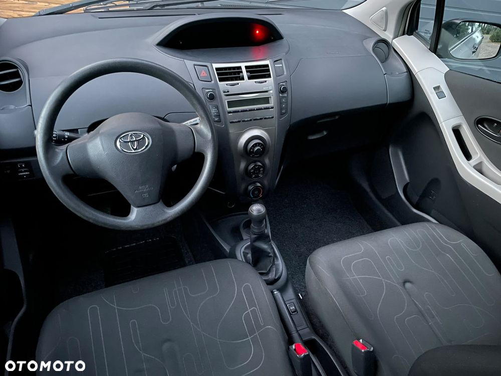 Toyota Yaris 1.0 Luna - 6