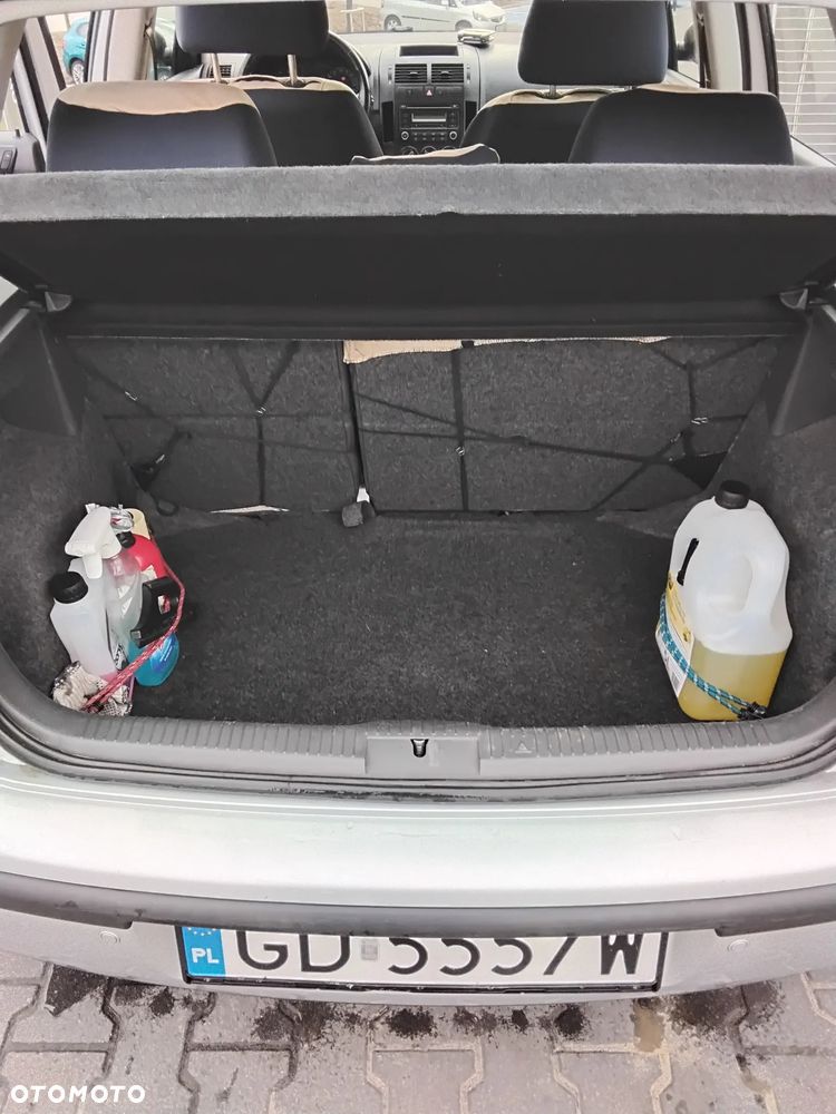 Volkswagen Polo - 9