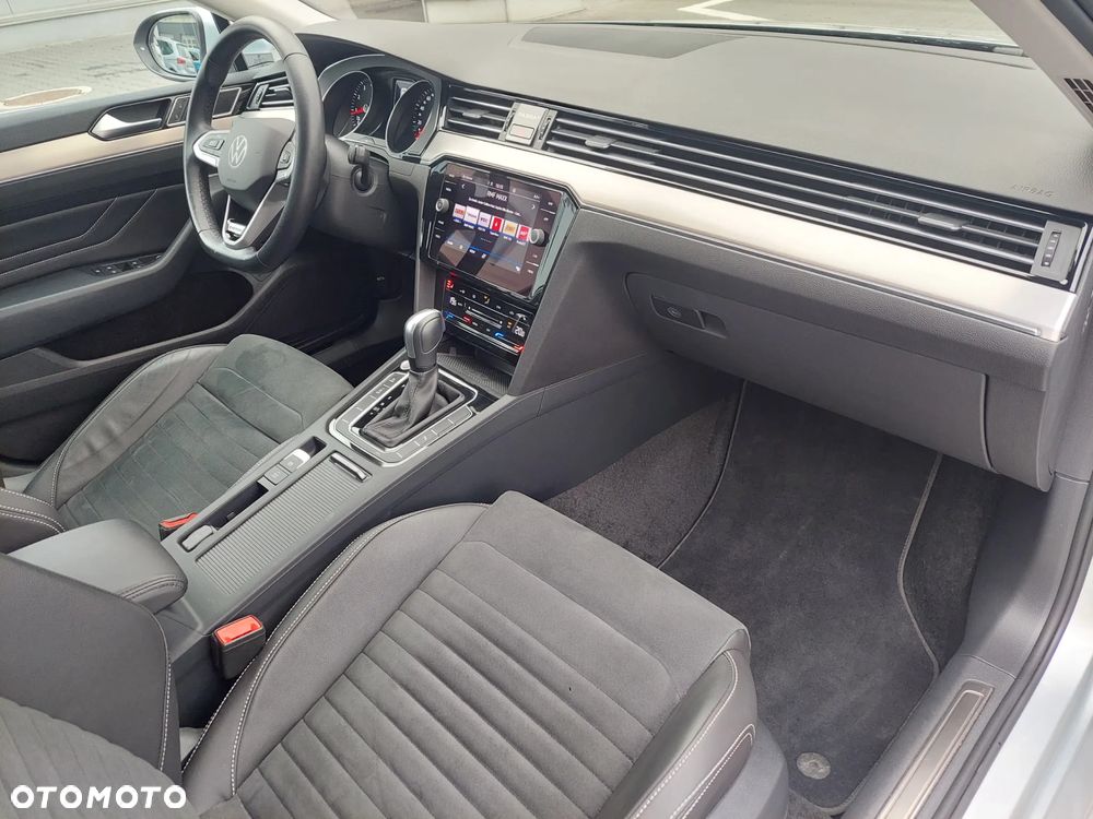 Volkswagen Passat - 26