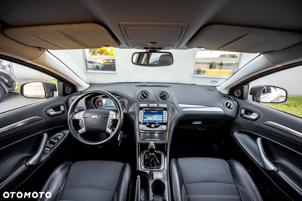 Ford Mondeo 2.5 Titanium X - 22