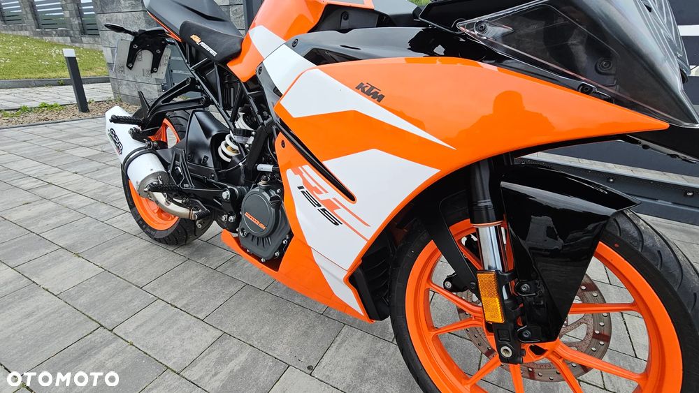 KTM RC 125 - 17