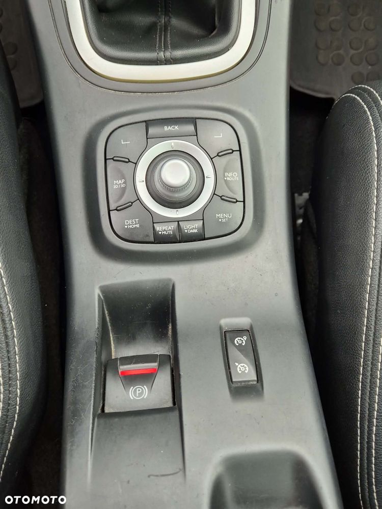 Renault Megane 1.9 dCi FAP Dynamique - 13